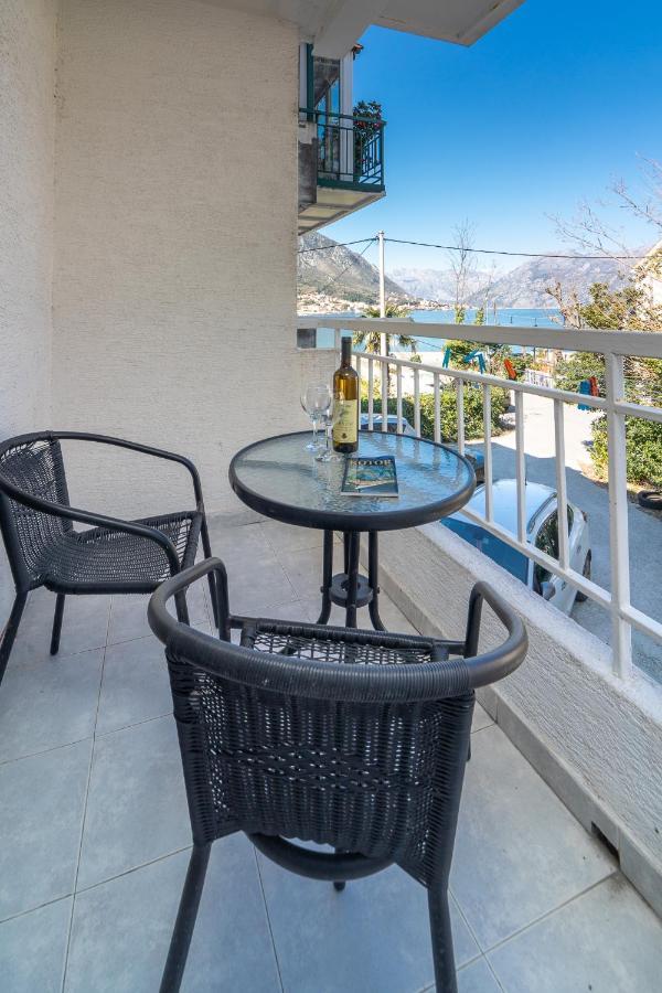 Apartment Matea Kotor Exterior foto